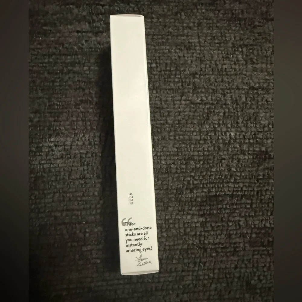 ✨ Beauty Bundle Adidas Bag + Stanley Keychain + Masks + Laura Geller ✨ - Picture 6 of 16